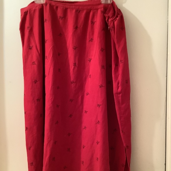 Plus size skirt 22W with embroidery detail, elasticized waistband + side zipper - Picture 1 of 8